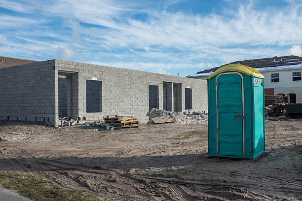 Best Porta potty delivery and setup  in Clarksville, IN